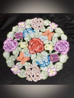 Embroidered Cloth Floral Butterfly Doily Table Mat